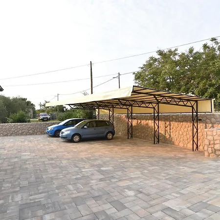 Willa Muskatel Krk -with Heated Covered Pool