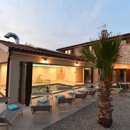 Muskatel Krk -with Heated Covered Pool * Brzac