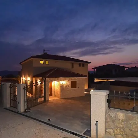 Villa Muskatel Krk -with Heated Covered Pool