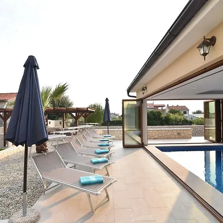 Muskatel Krk -with Heated Covered Pool * Brzac