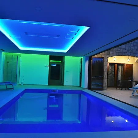 Muskatel Krk -with Heated Covered Pool