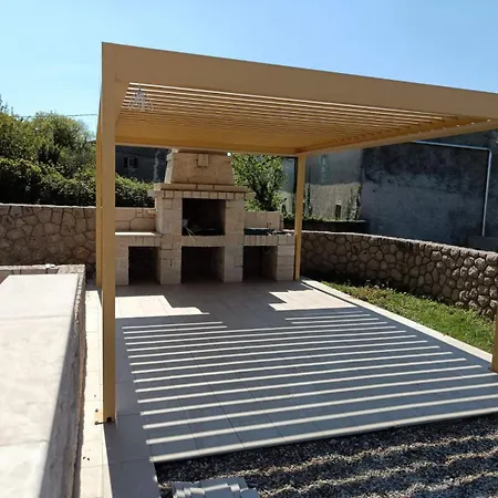 Muskatel Krk -with Heated Covered Pool Villa