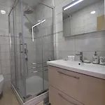 Βίλα Muskatel Krk -with Heated Covered Pool *