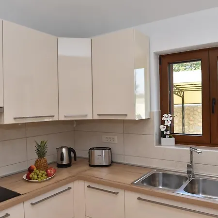 Muskatel Krk -with Heated Covered Pool *