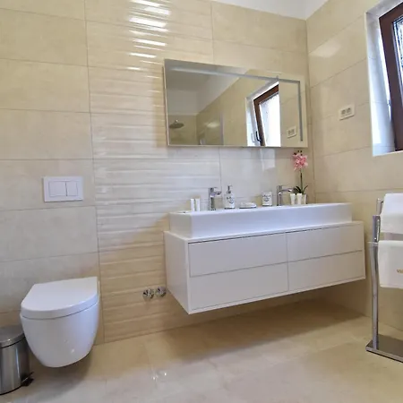 Villa Muskatel Krk -with Heated Covered Pool