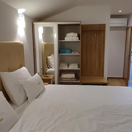 Villa Muskatel Krk -with Heated Covered Pool *