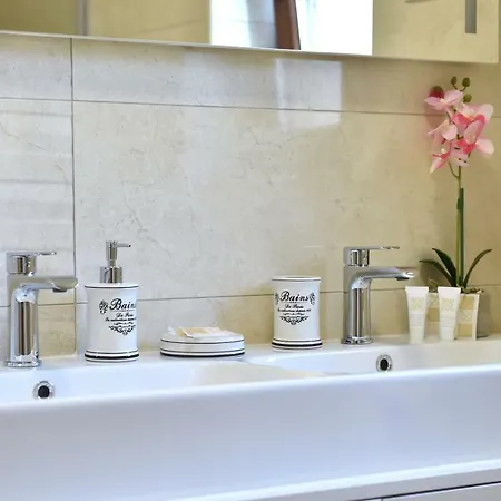 Villa Muskatel Krk -with Heated Covered Pool *