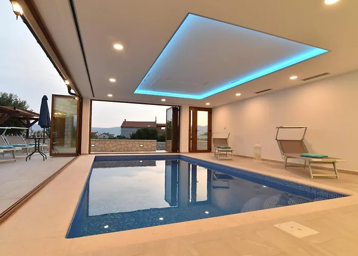 Muskatel Krk -with Heated Covered Pool * Brzac