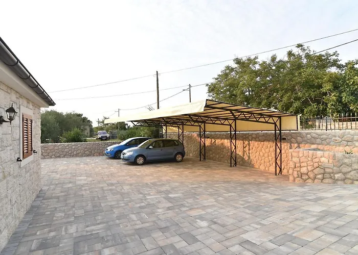 Vila Muskatel Krk -with Heated Covered Pool