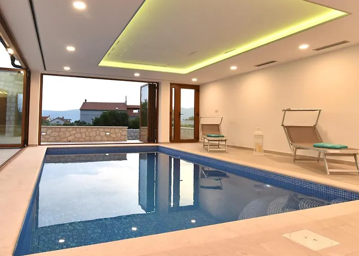 Vila Muskatel Krk -with Heated Covered Pool Brzac