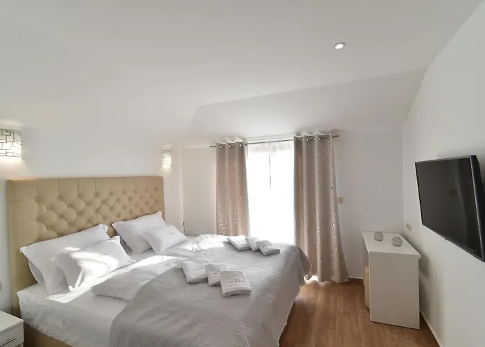 Vila Muskatel Krk -with Heated Covered Pool