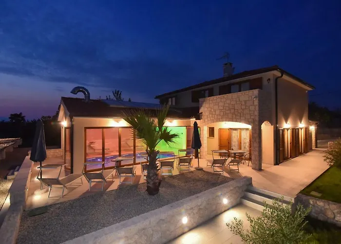 Muskatel Krk -with Heated Covered Pool *