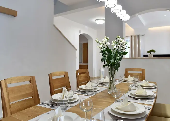 Villa Muskatel Krk -with Heated Covered Pool *