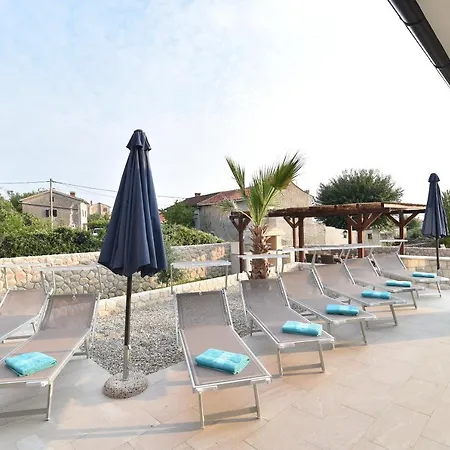 Muskatel Krk -with Heated Covered Pool Villa