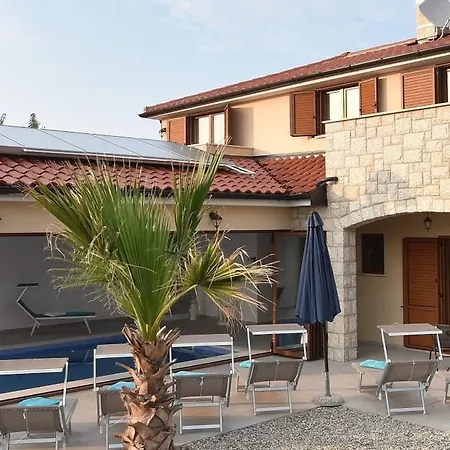 Muskatel Krk -with Heated Covered Pool 빌라 Brzac